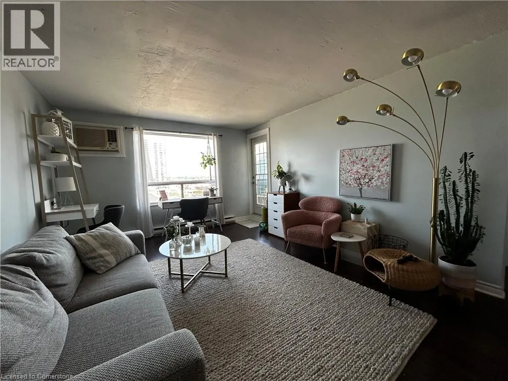 64 BENTON Street Unit# 704, #704