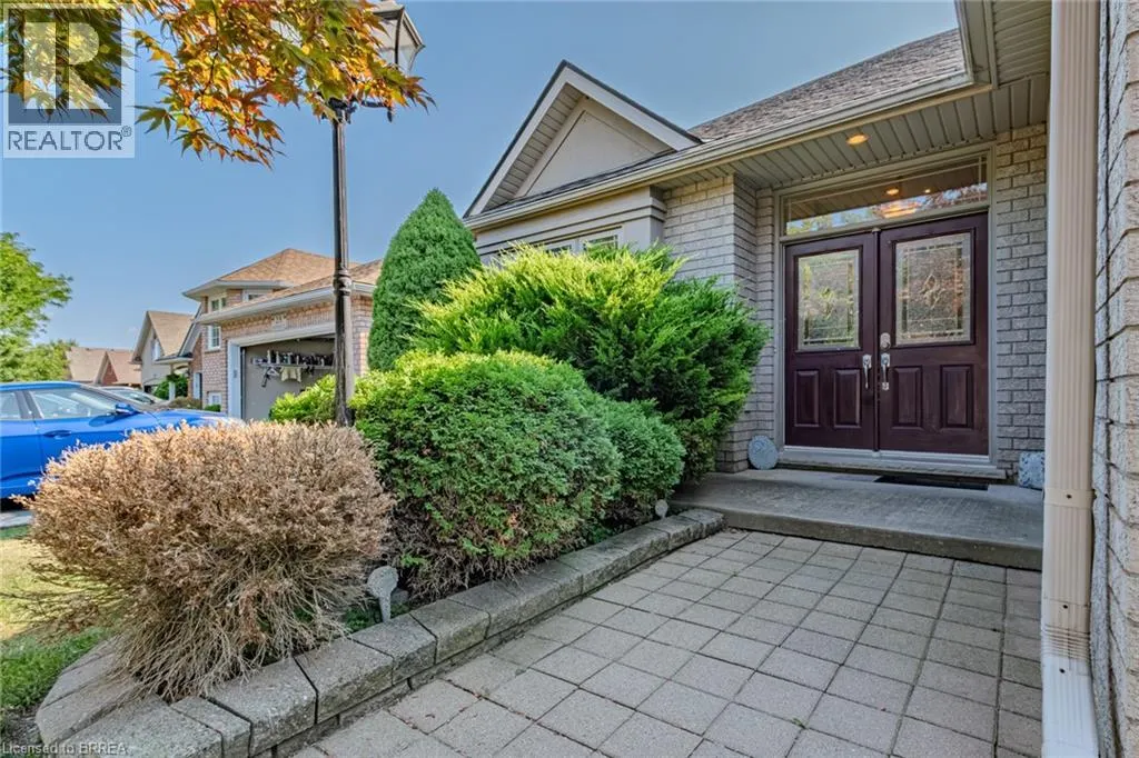 26 MACDONALD Crescent