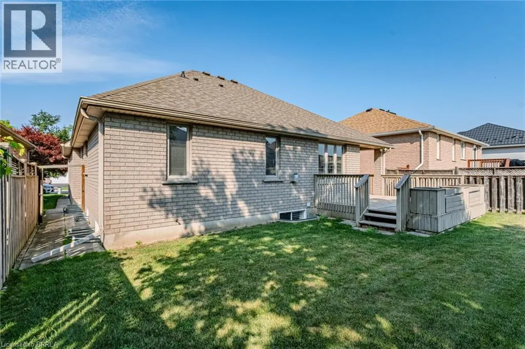 26 MACDONALD Crescent