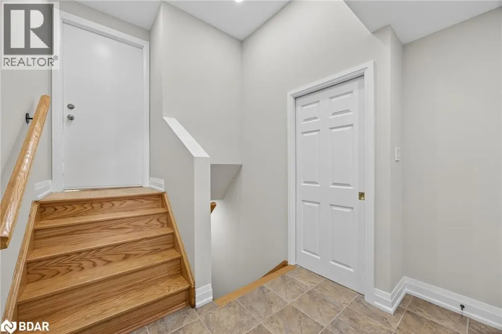 393 GRENVILLE Avenue