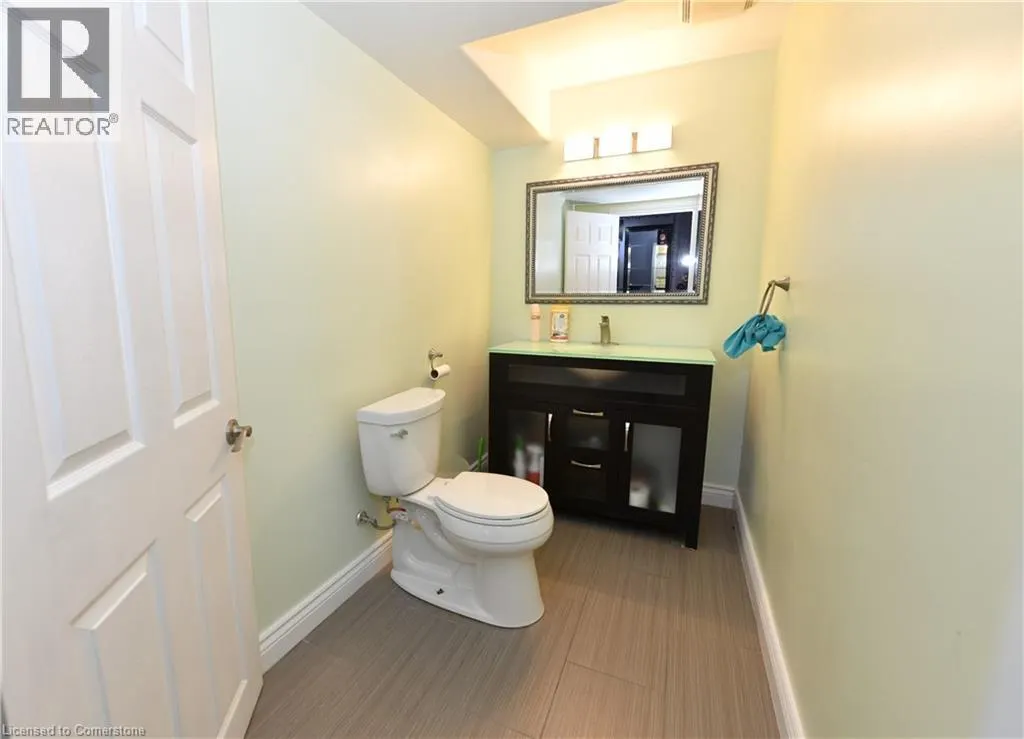 260 BRIDLEWREATH Street