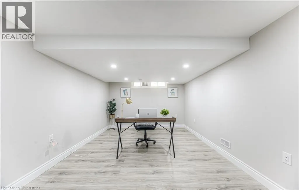 271 BEDFORD Road