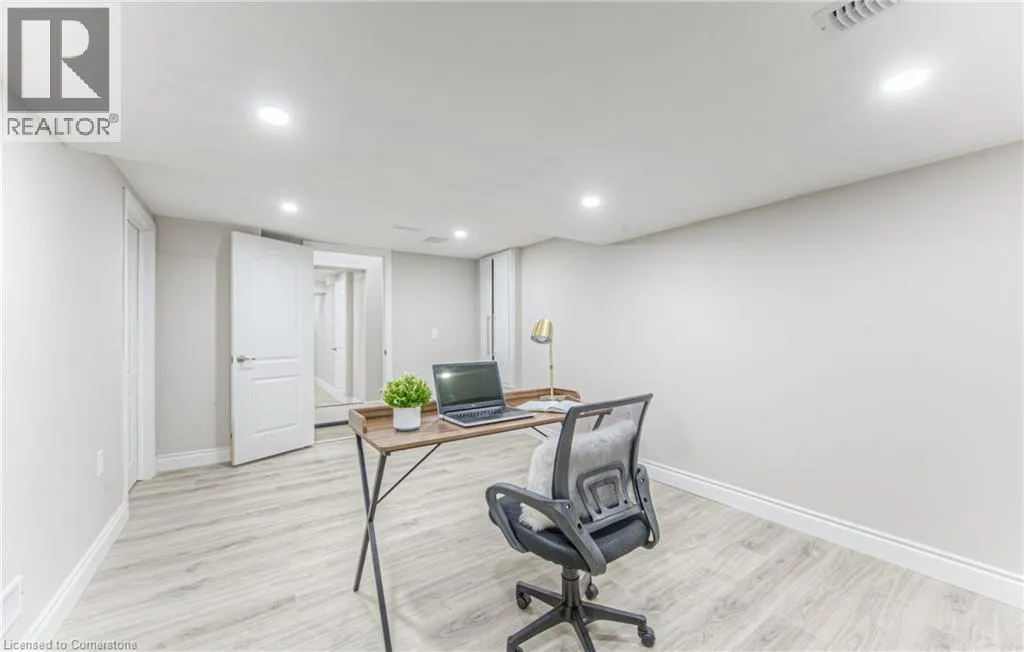 271 BEDFORD Road
