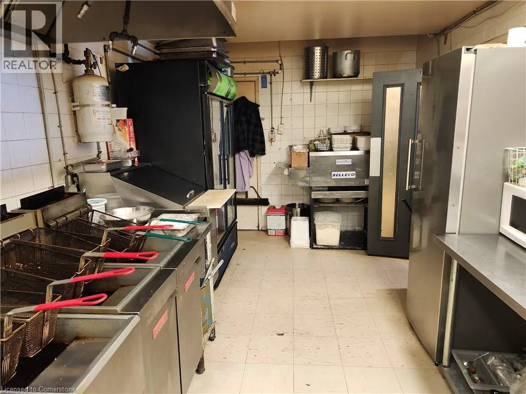 49 SCOTT Street W Unit# A, #A