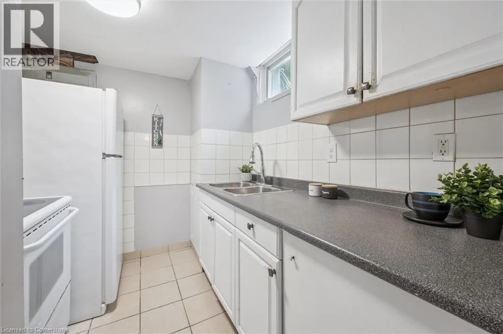 187A CEDARVALE Crescent