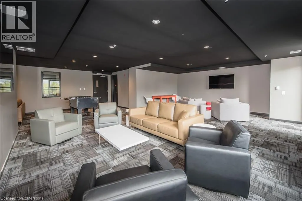 1291 GORDON Street Unit# 216, #216