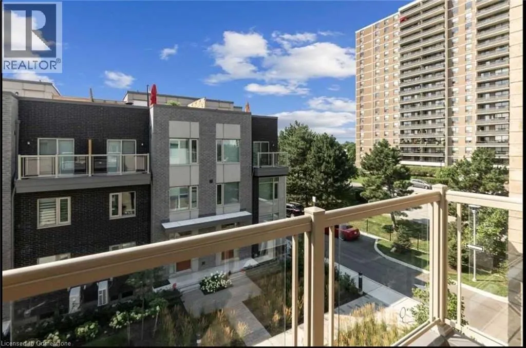 22 APPLEWOOD Lane Unit# 27, #27