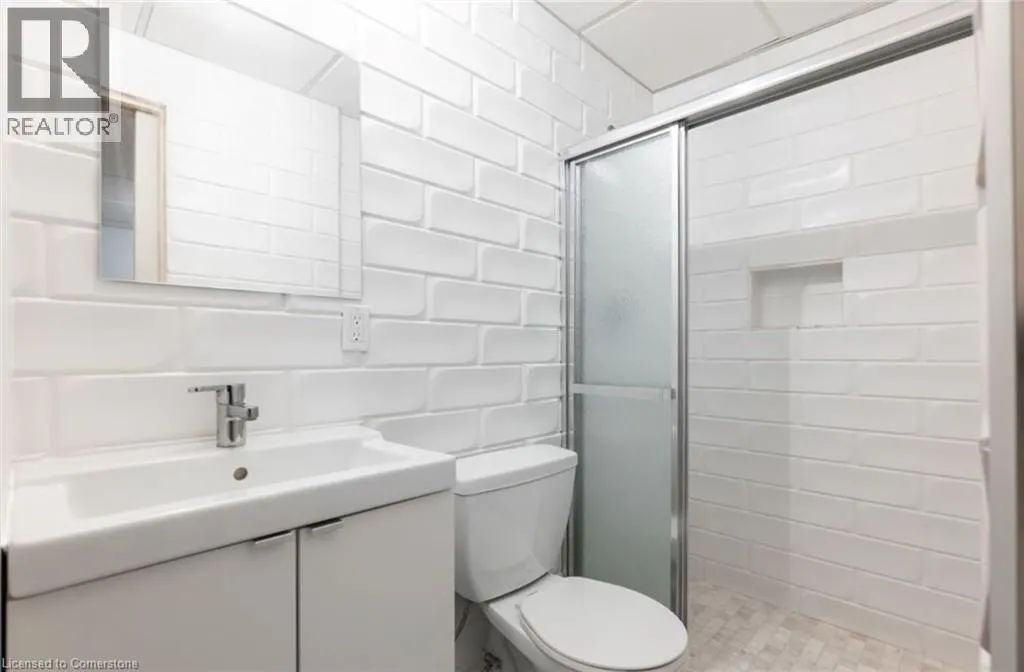 22 APPLEWOOD Lane Unit# 27, #27