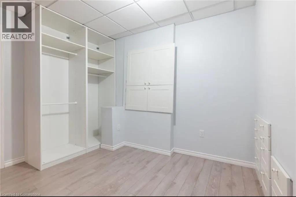 22 APPLEWOOD Lane Unit# 27, #27
