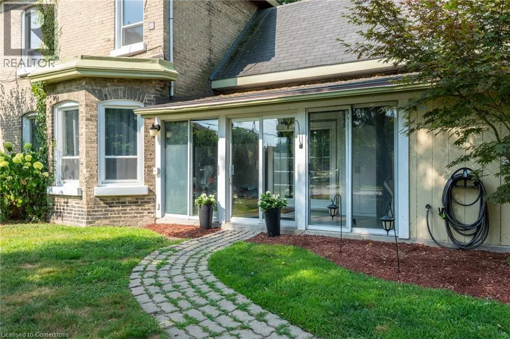 301 GRAND RIVER Avenue
