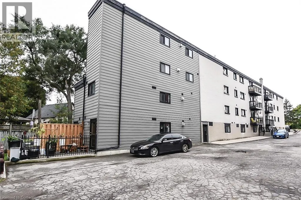 416 LANCASTER Street W