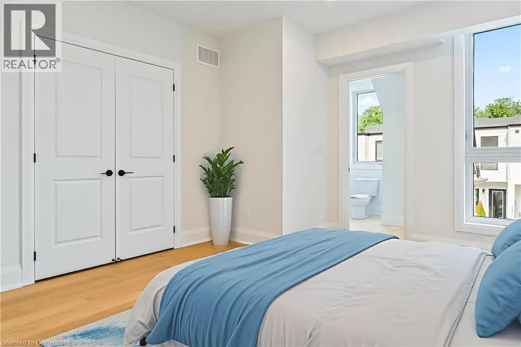 138 EAST Street Unit# 4, #4
