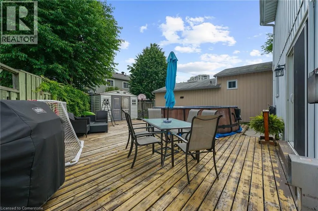 23 HUNTINGWOOD Crescent