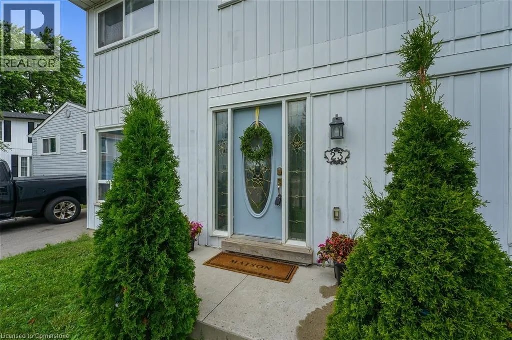 23 HUNTINGWOOD Crescent