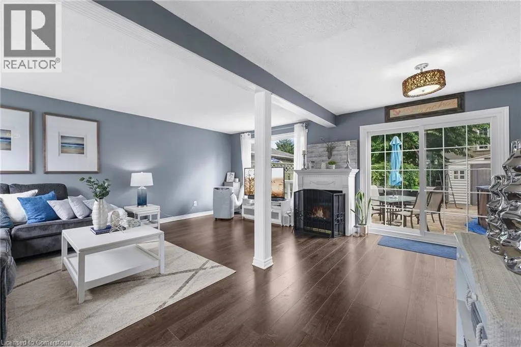 23 HUNTINGWOOD Crescent
