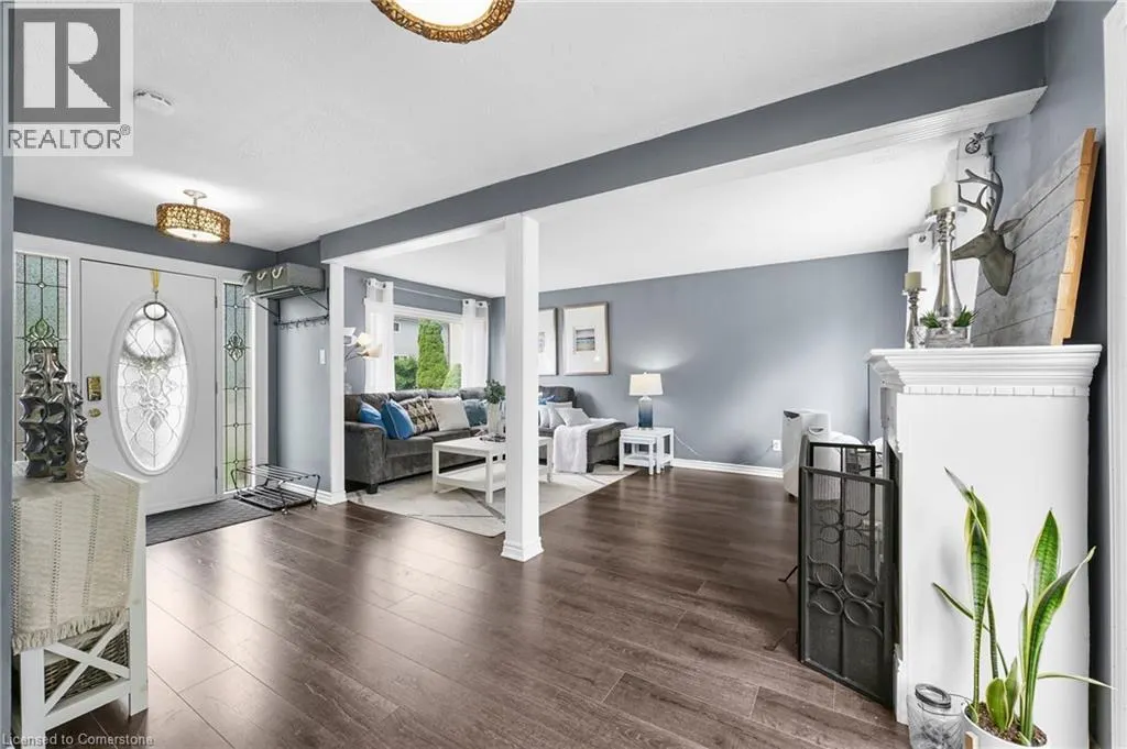 23 HUNTINGWOOD Crescent