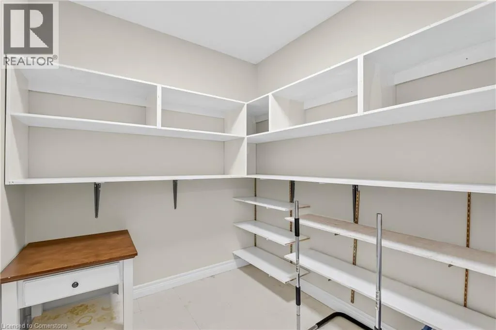 810 GOLF LINKS Road Unit# 2, #2