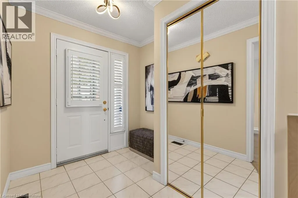 810 GOLF LINKS Road Unit# 2, #2