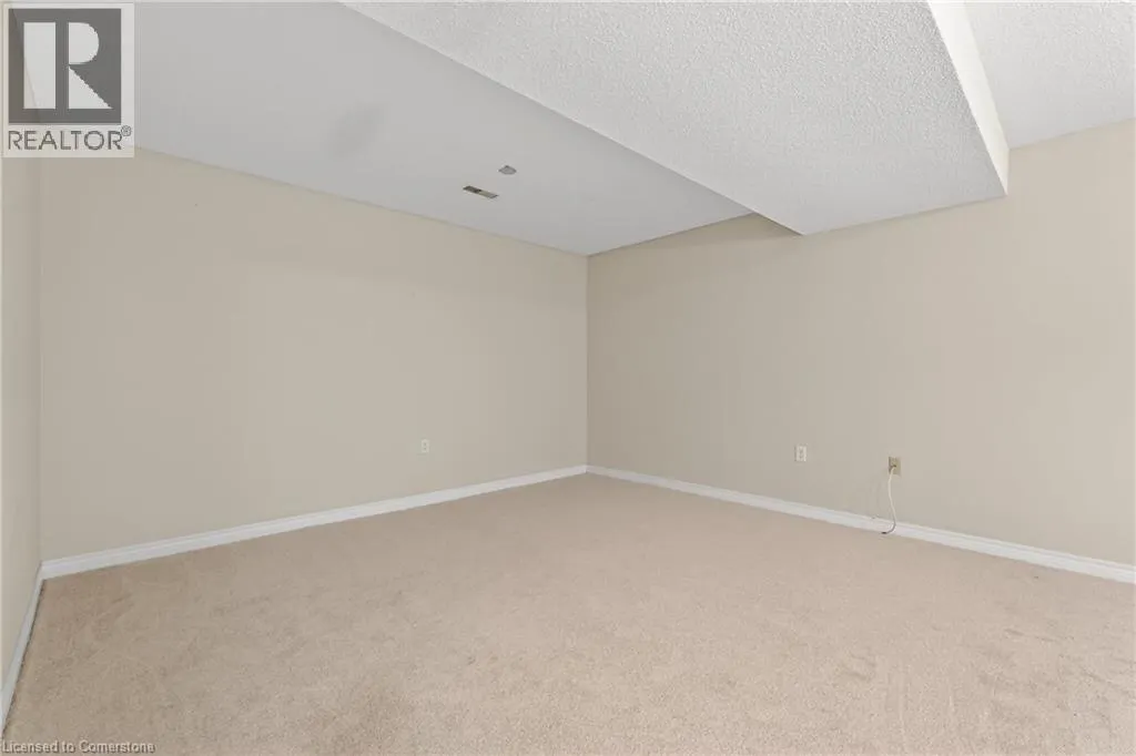 810 GOLF LINKS Road Unit# 2, #2