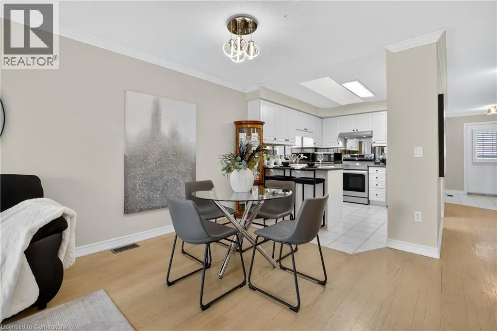 810 GOLF LINKS Road Unit# 2, #2
