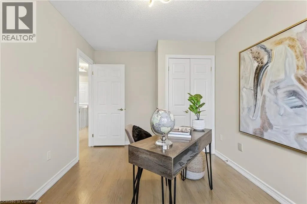 810 GOLF LINKS Road Unit# 2, #2