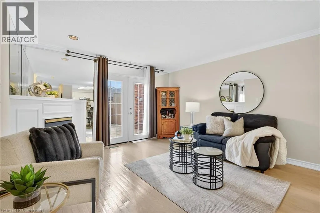 810 GOLF LINKS Road Unit# 2, #2