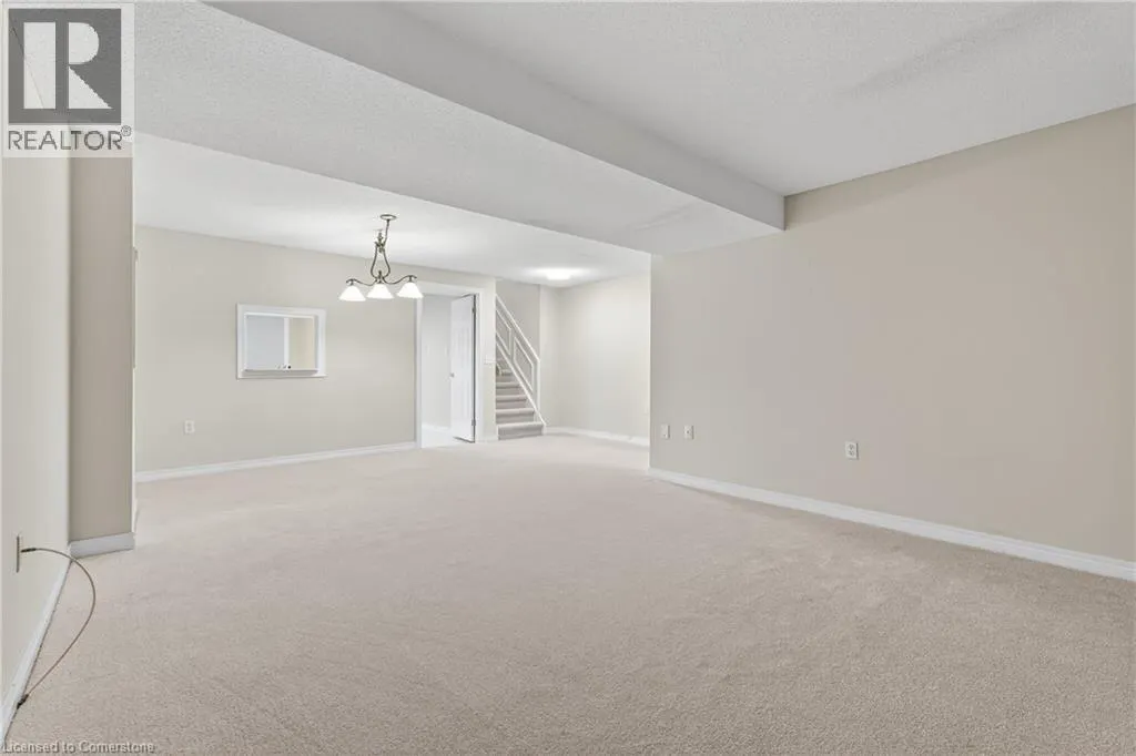 810 GOLF LINKS Road Unit# 2, #2