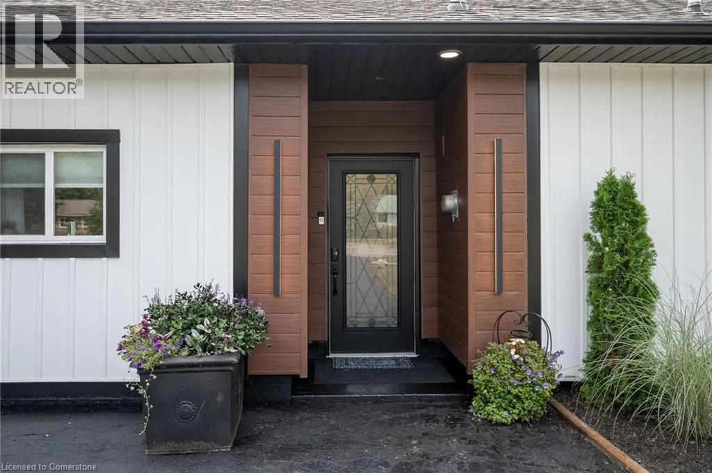 2525 VIMY Road