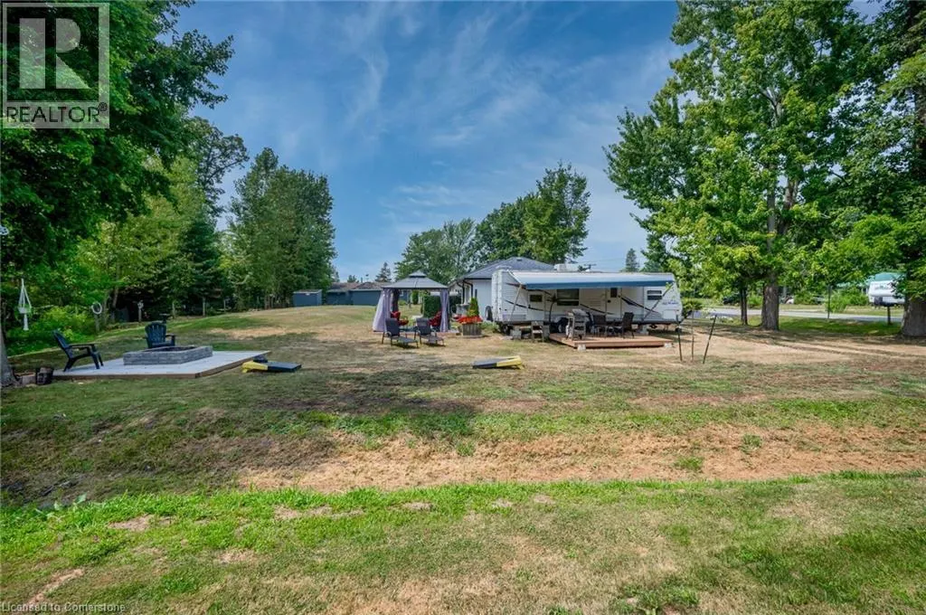 2525 VIMY Road