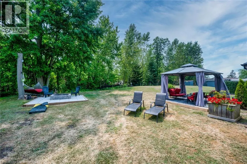 2525 VIMY Road