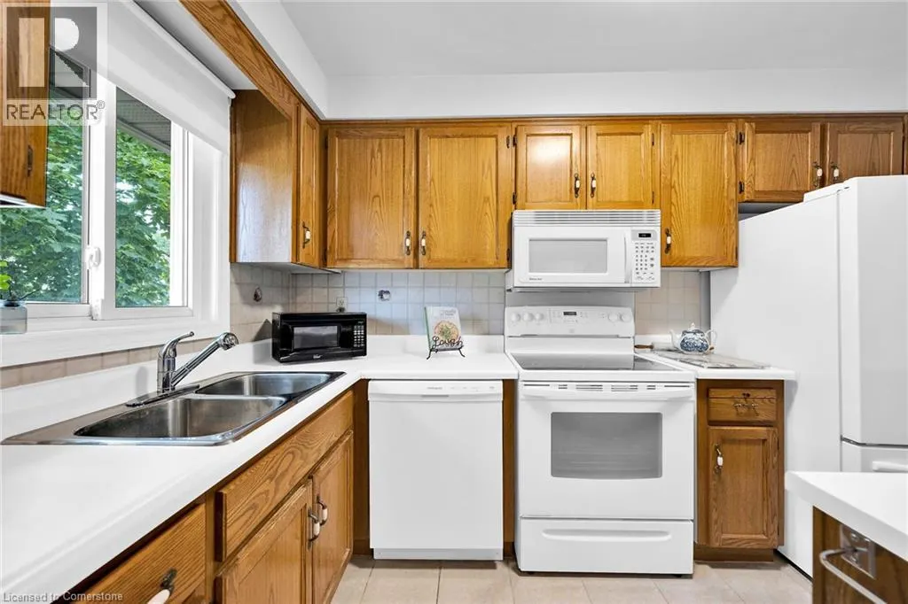 10 WENTWORTH Drive Unit# 7, #7