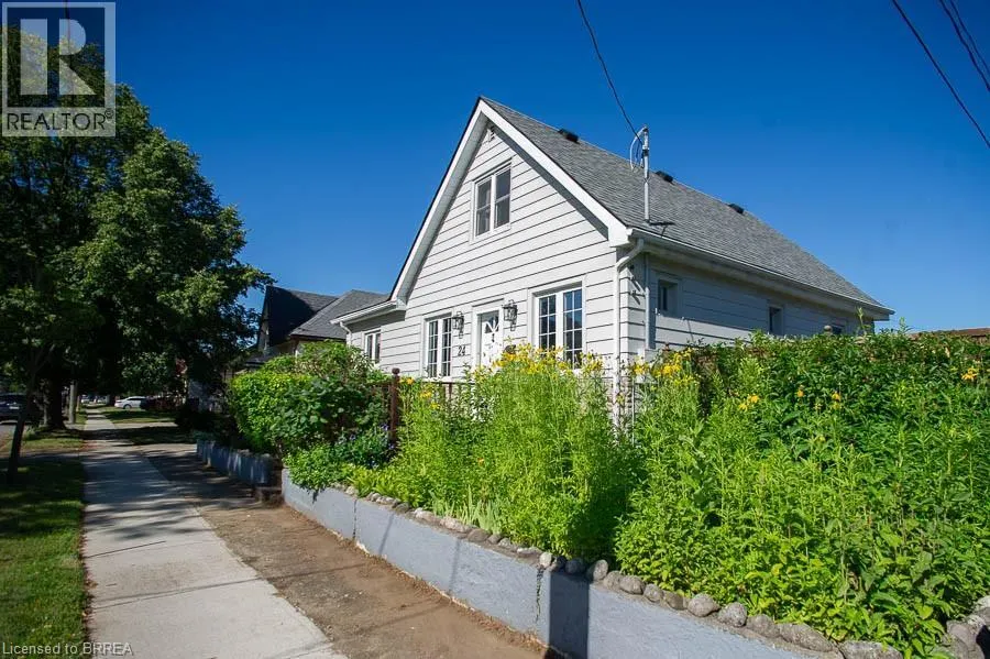 24 HILL Avenue