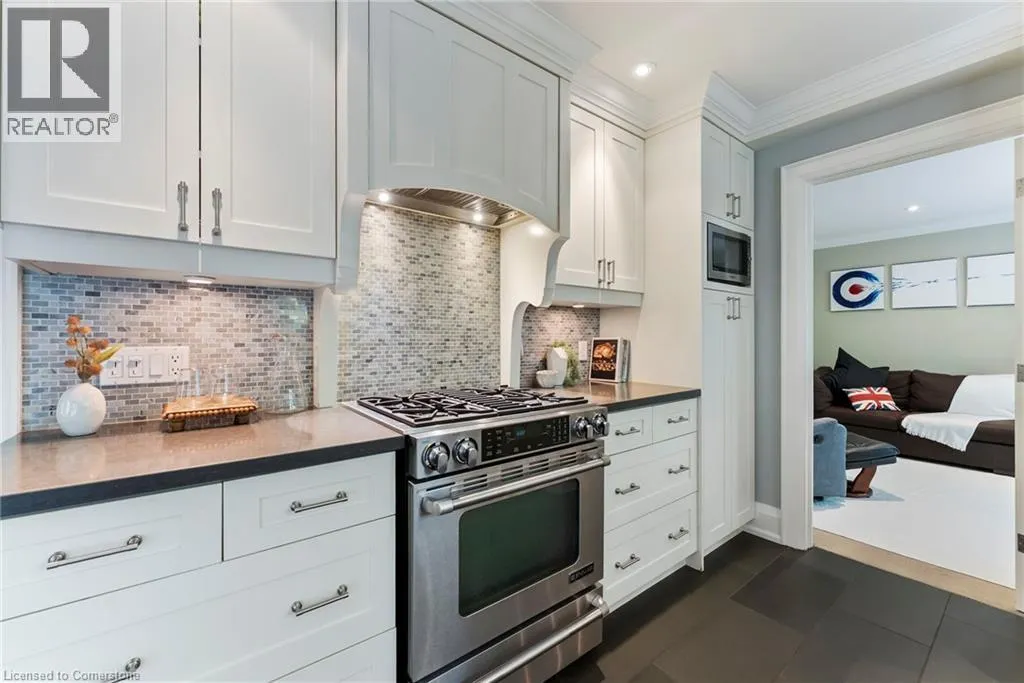 1511 JASMINE Crescent