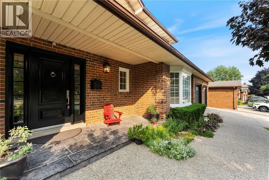 1511 JASMINE Crescent