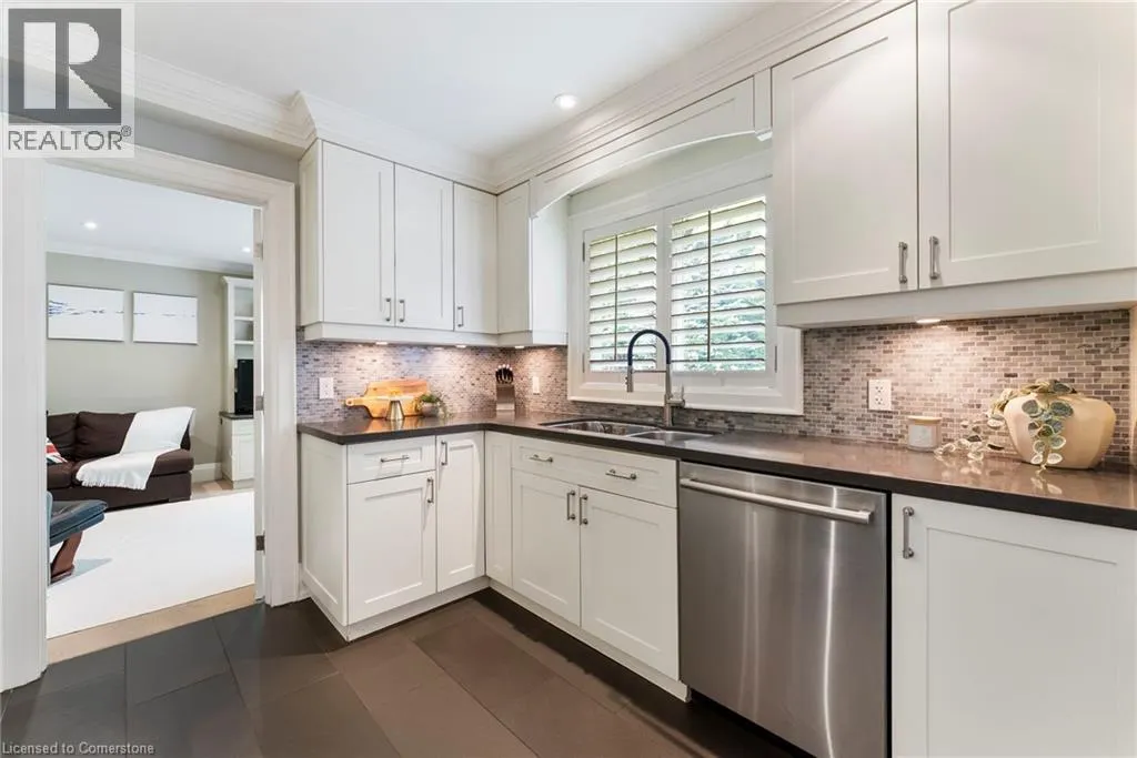 1511 JASMINE Crescent