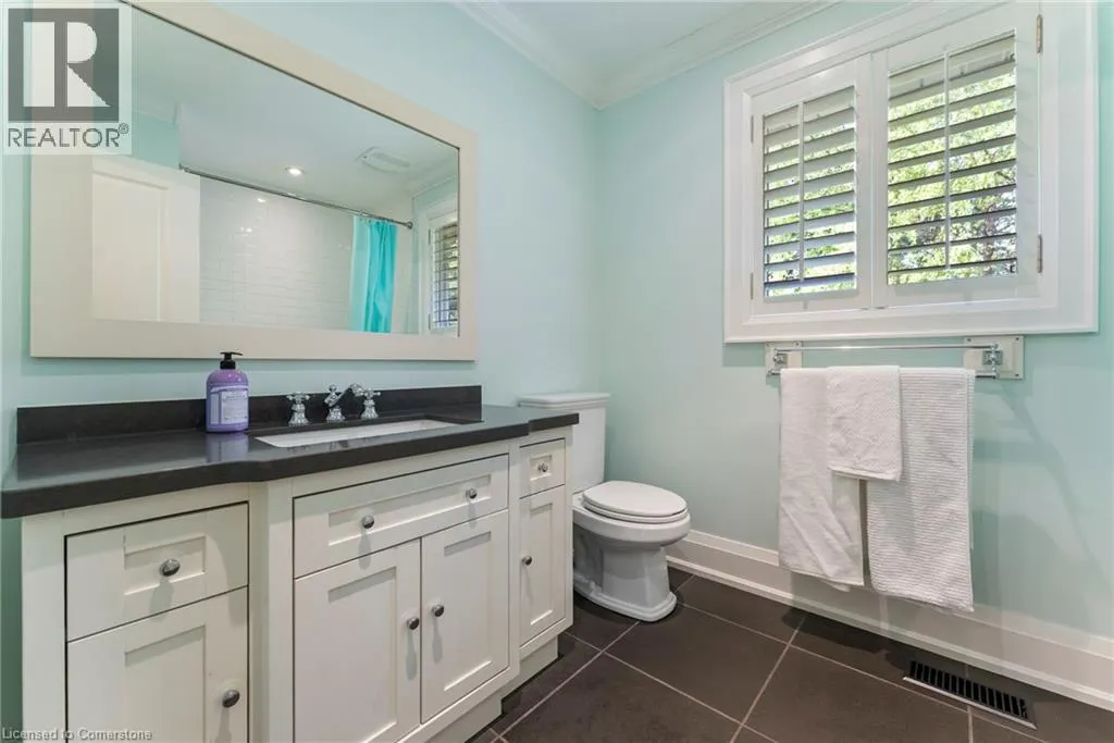 1511 JASMINE Crescent