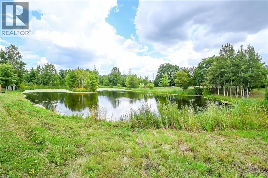 31 ABBOTSFORD Trail
