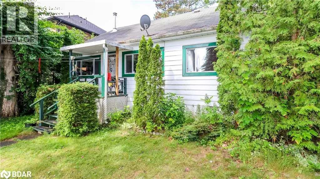 1895 SIMCOE Boulevard