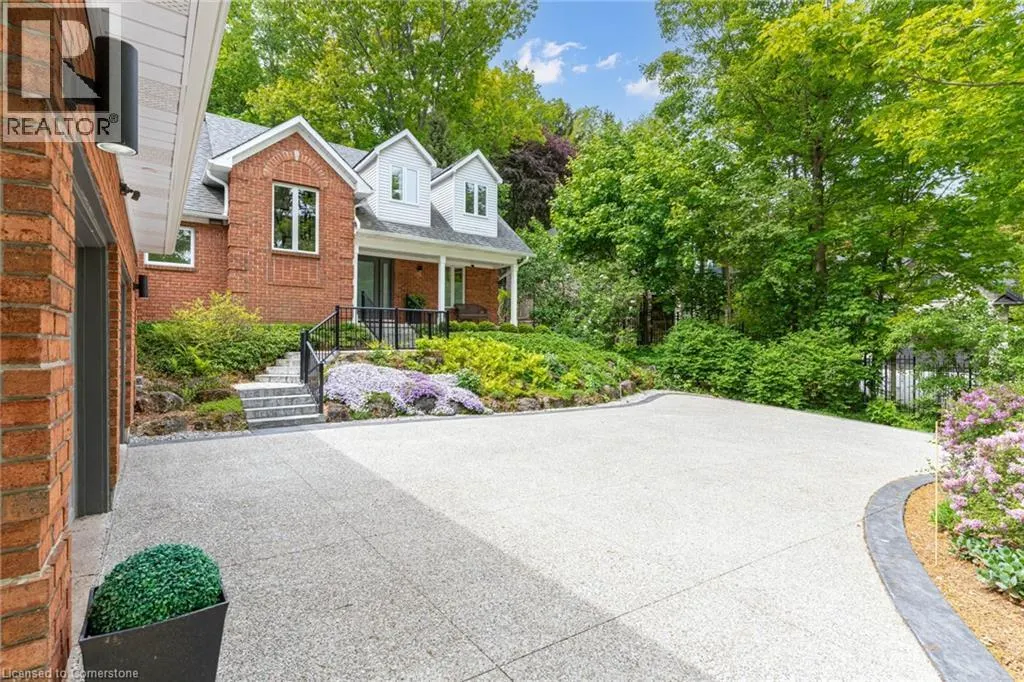 158 SULPHUR SPRINGS Road