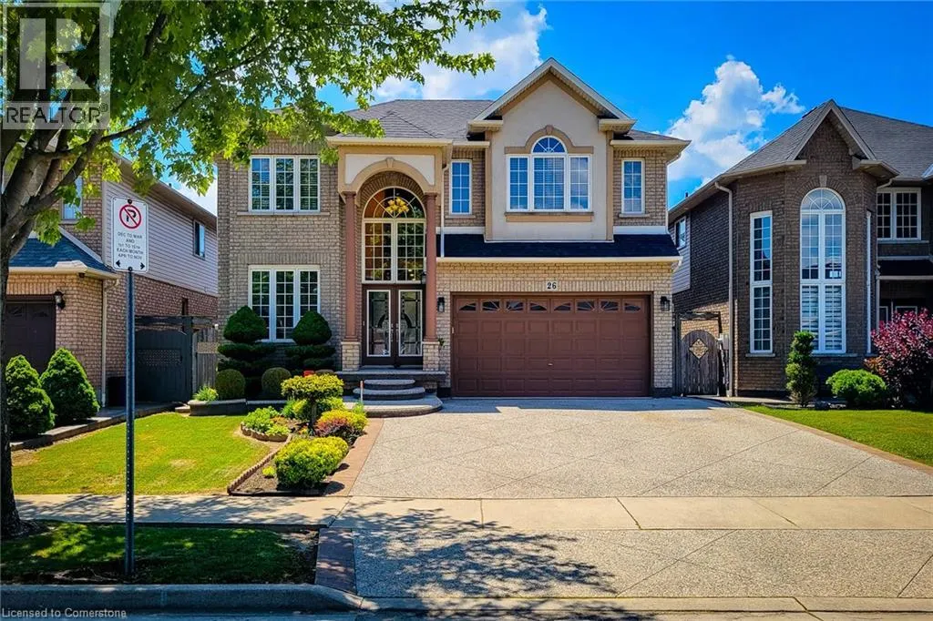 26 COLIN Crescent