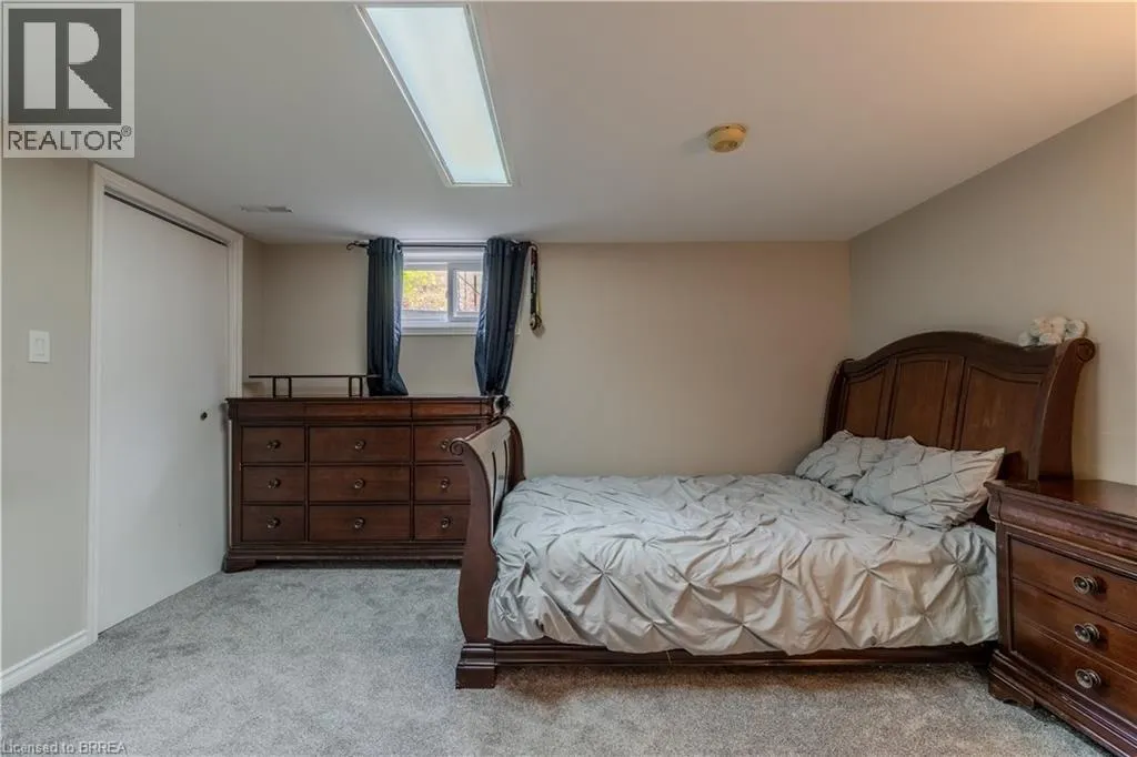 43 LINDEN Avenue