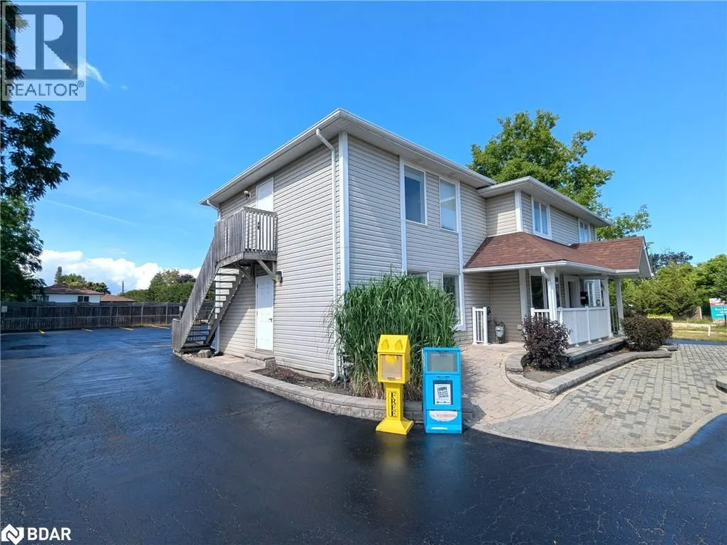 888 INNISFIL BEACH Road