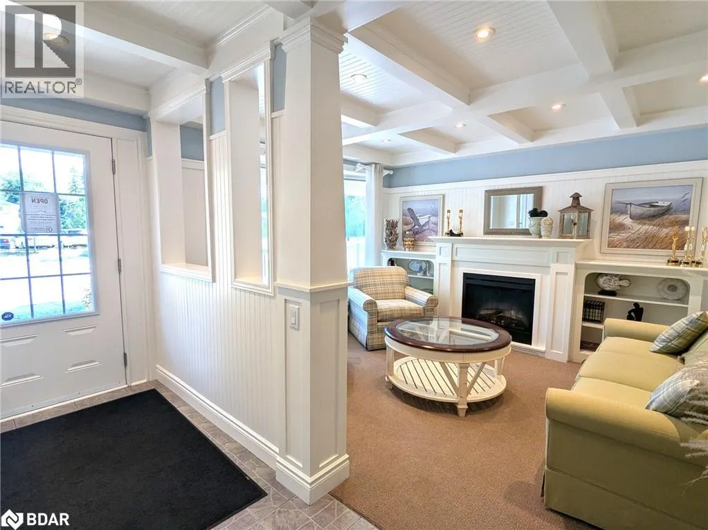 888 INNISFIL BEACH Road