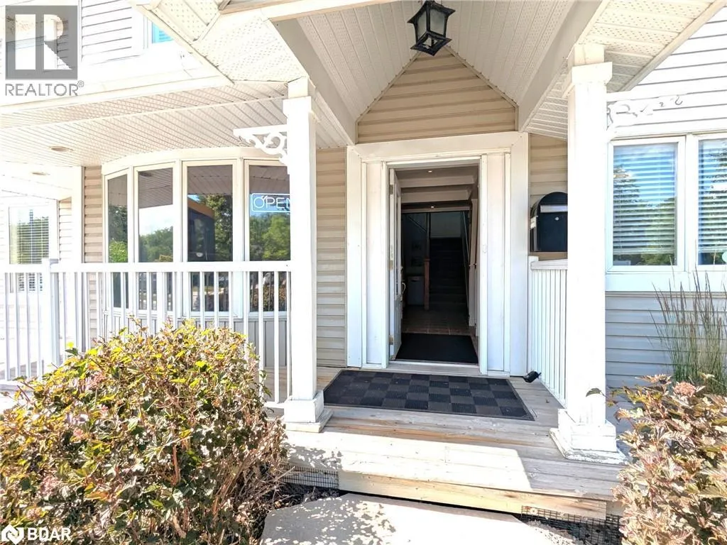 888 INNISFIL BEACH Road