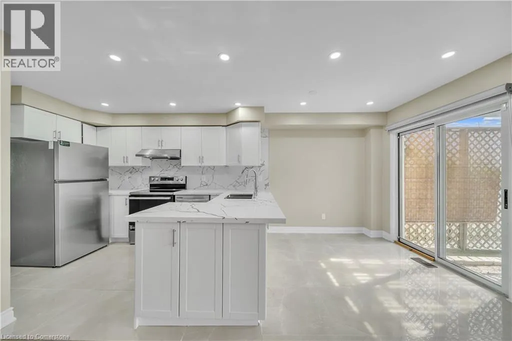 48 JAMES YOUNG Drive