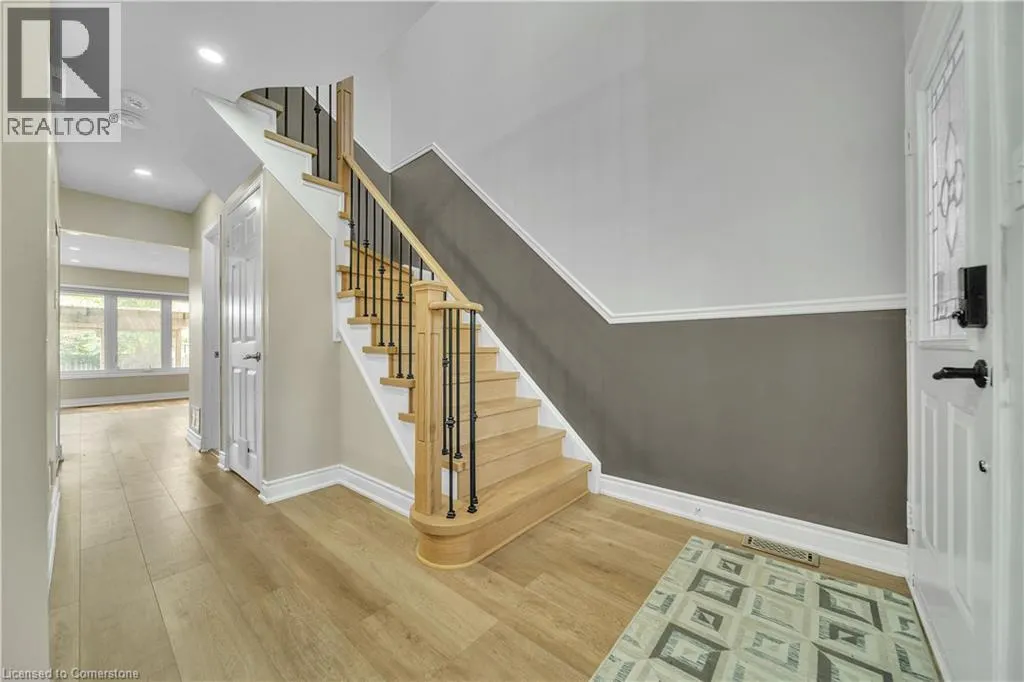 48 JAMES YOUNG Drive