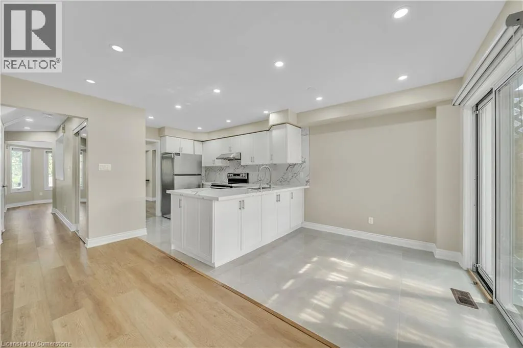 48 JAMES YOUNG Drive
