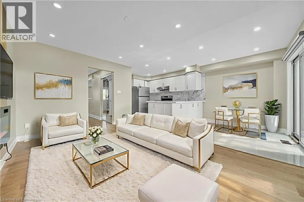 48 JAMES YOUNG Drive