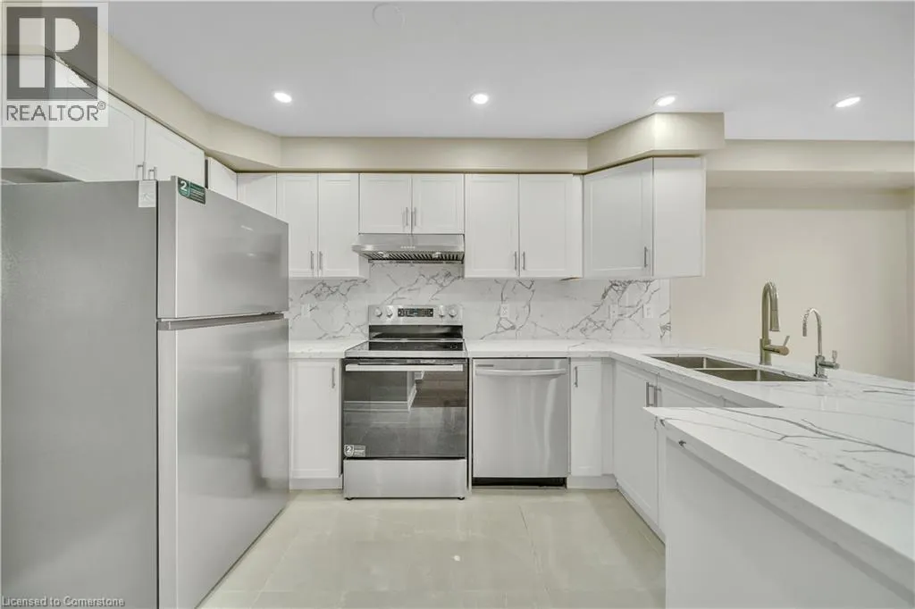 48 JAMES YOUNG Drive