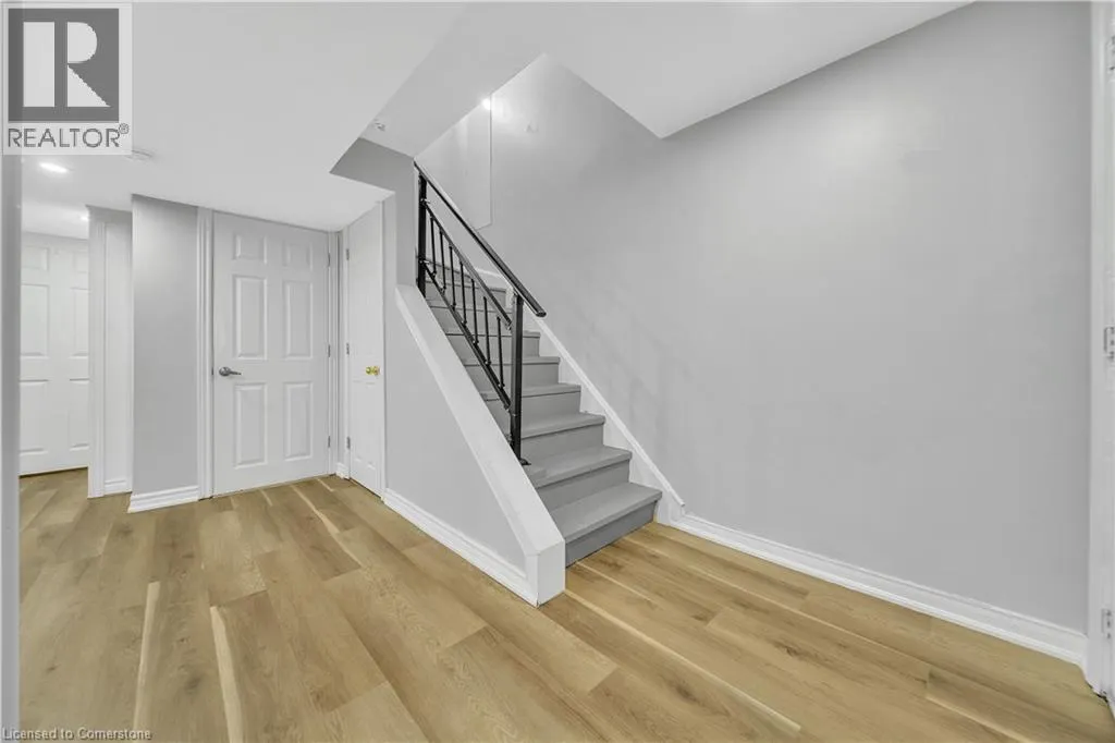 48 JAMES YOUNG Drive